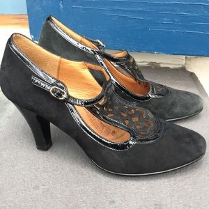 Söfft Retro 20’s Pinup Laser Cut Suede Pumps